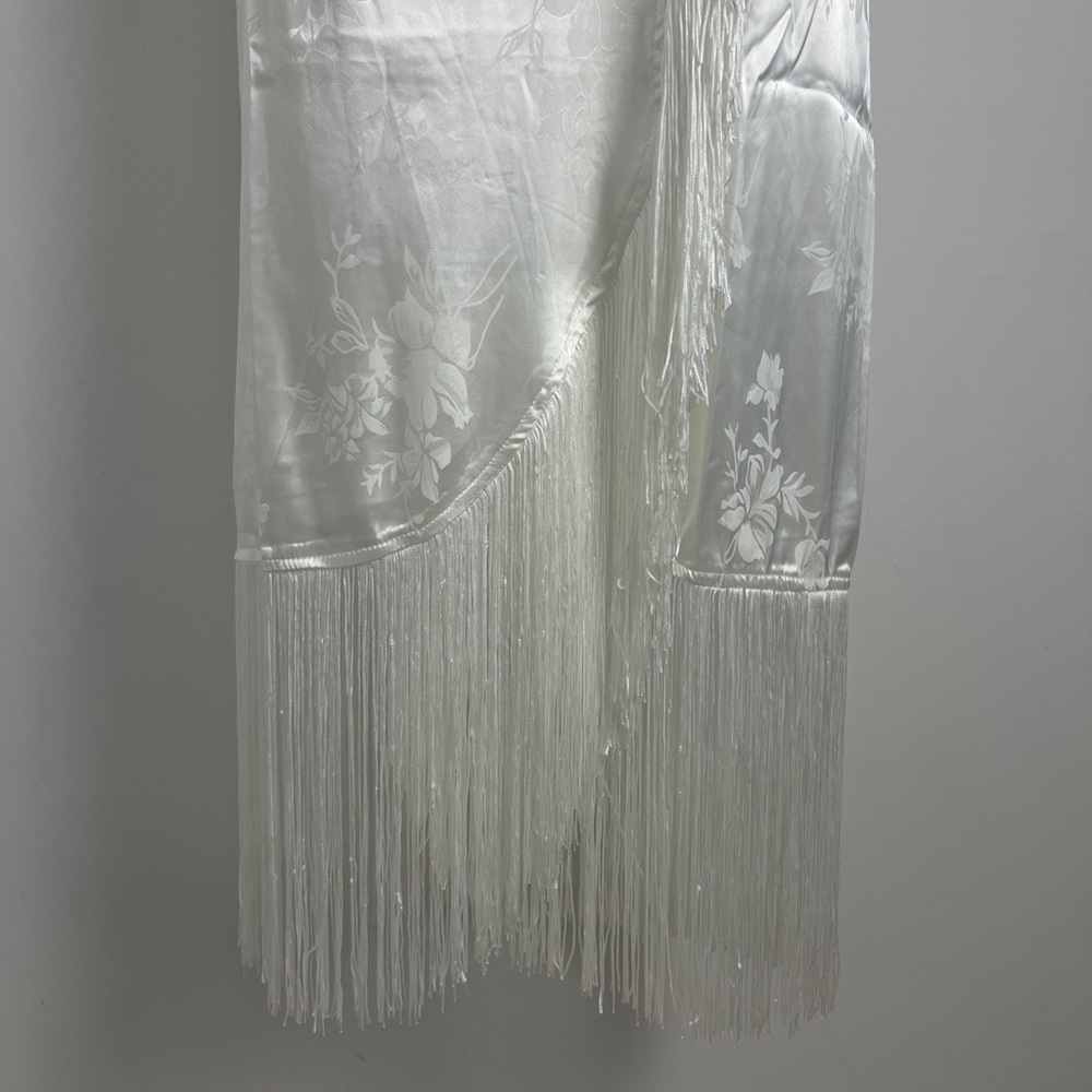 NEW Lulus Small On‎ the Dancefloor White Jacquard Fringe One-Shoulder Midi Dress - Picture 7 of 14